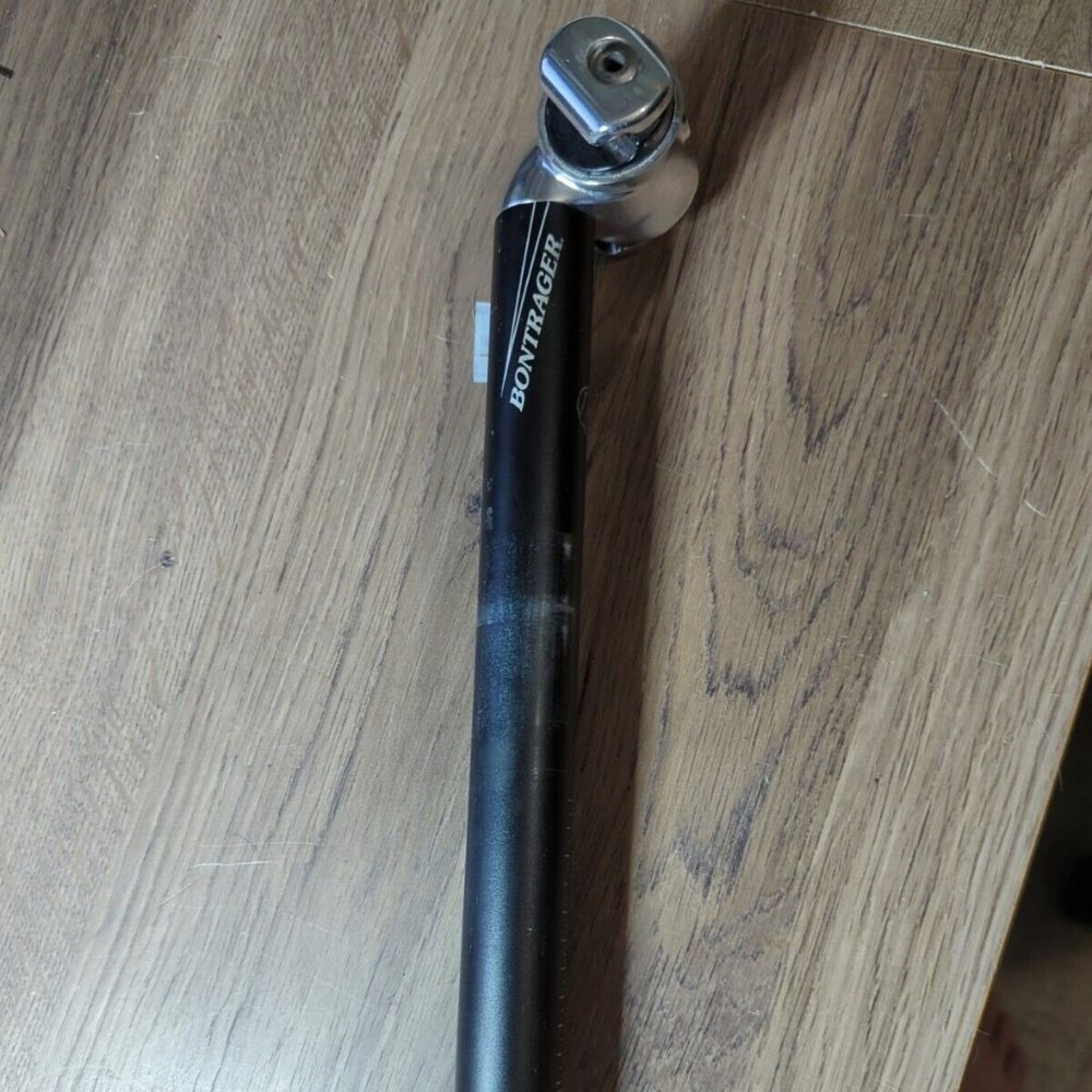 Bontrager 27.2 x 330 mm Aluminum seatpost